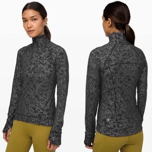 Lululemon Outrun The Elements 1/2 Zip